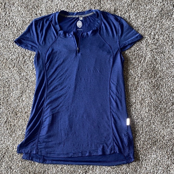Club Ride Apparel Tops - 💜 2/$25 Club Ride Apparel Dark Blue Short Sleeve Tee G